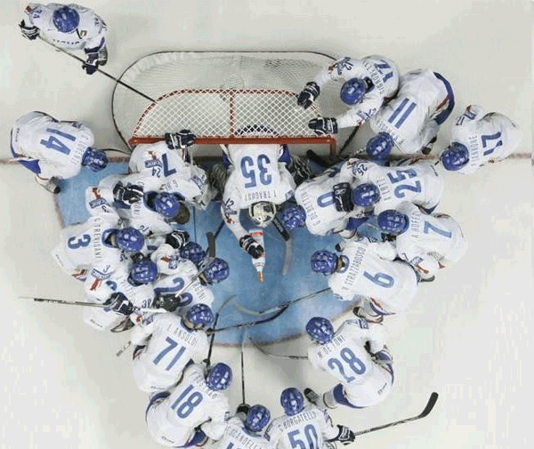 1225277257_hockeybottle.gif