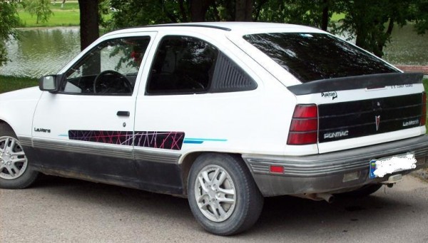 PONTIAC.jpg