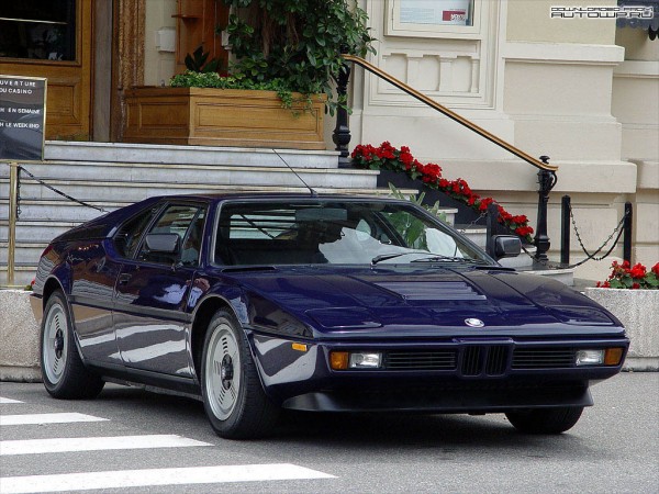 bmw_m1_12.jpg