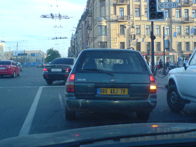 escort_985AXJ.jpg